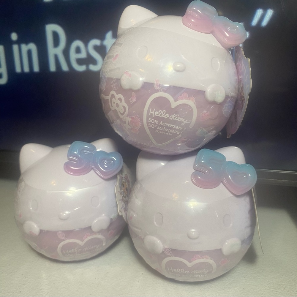 Hello Kitty 50th Anniversary Pastel Pink & Blue Bow Collectible Set